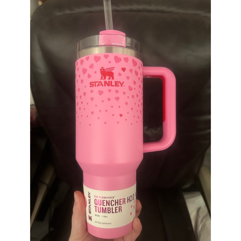 Stanley Quencher H2O Tumbler 40 oz‎ Pink Hearts Flowstate Travel Mug